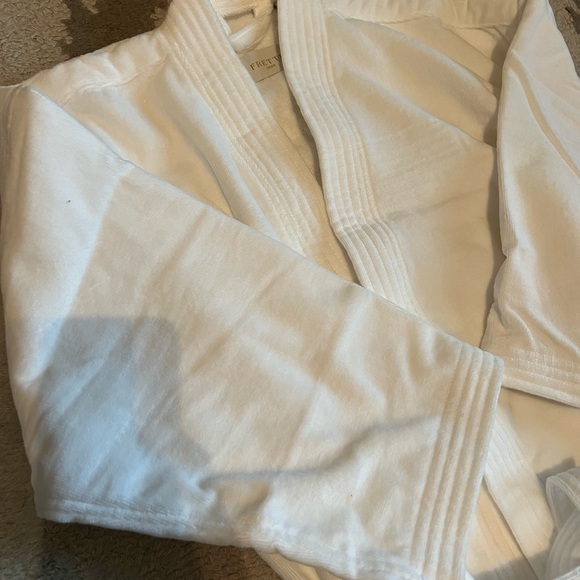 Frette Velour Kimono Bathrobe size L - Picture 3 of 7